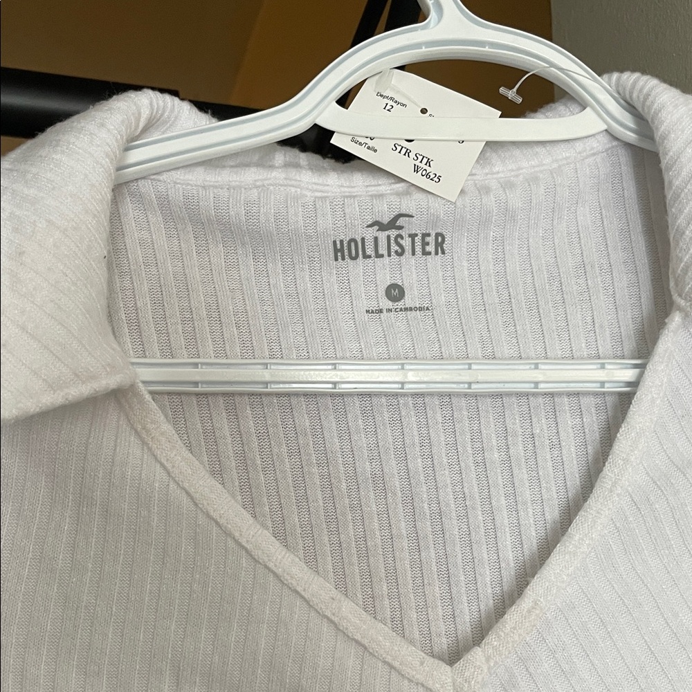 Hollister White Ribbed Collared Crop Top - Picture 3 of 6
